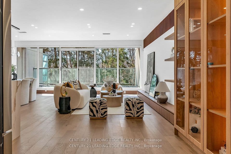 1 Watergarden Way 208, Toronto, ON M2K 2Z7 – photo 3