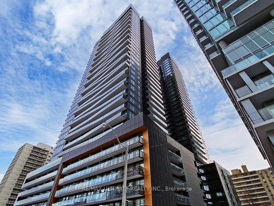 117 Broadway Avenue 207, Toronto, ON M4P 1V3 – main photo