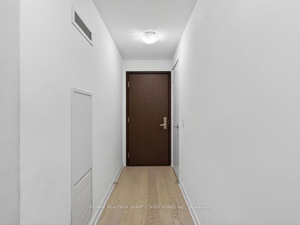 1 Yorkville Avenue 905, Toronto, ON M4W 1L1 – photo 2