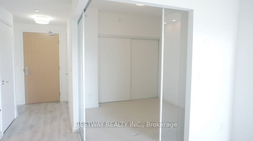 621 Sheppard Avenue E 355, Toronto, ON M2K 1B5 – main photo