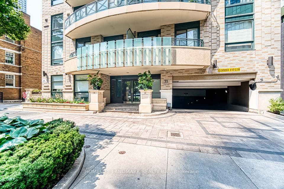 35 Hayden Street 2701, Toronto, ON M4Y 3C3 – photo 3