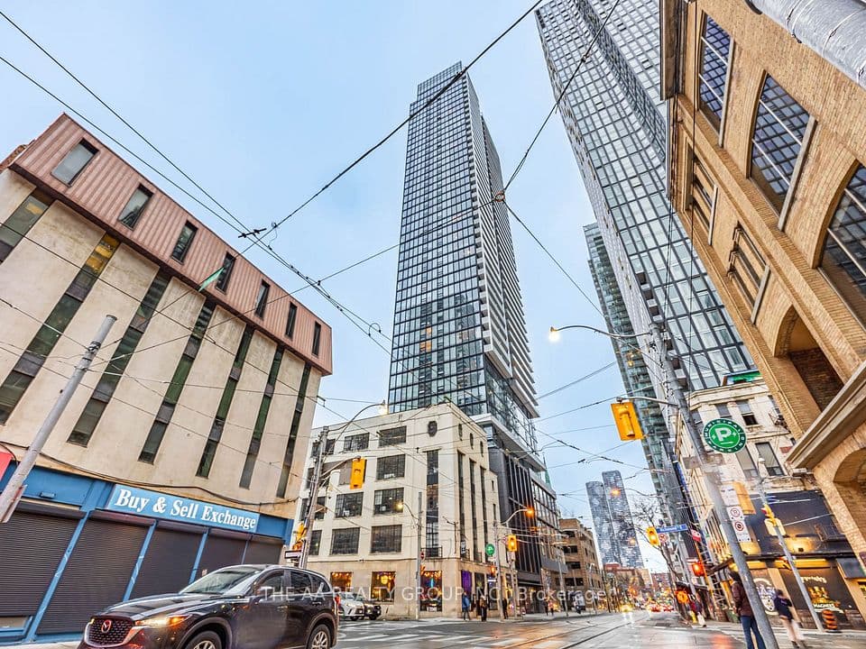 89 Church Street 802, Toronto, ON M9N 1N4 – main photo