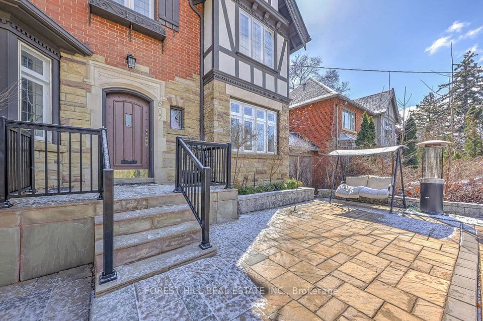 607 Spadina Road, Toronto, ON M5P 2X1 – photo 2