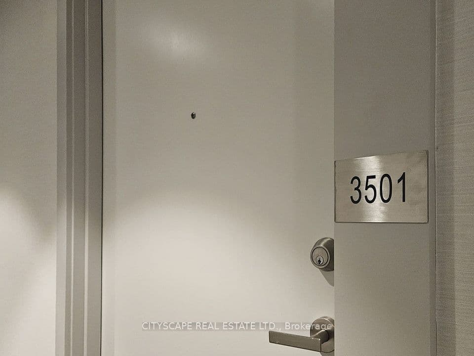 195 Redpath Avenue 3501, Toronto, ON M4P 0E4 – photo 3