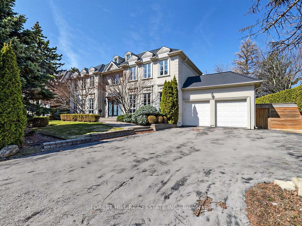 8 Colvestone Road, Toronto, ON M2L 1X3 – main photo