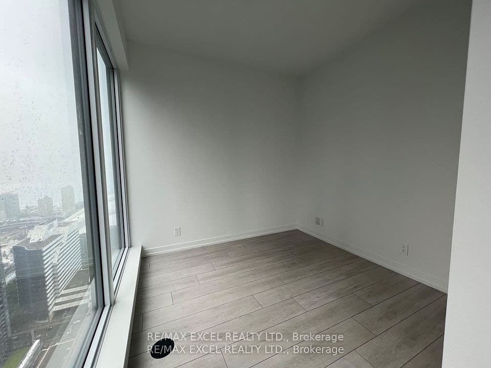 55 mercer Street 4910, Toronto, ON M5V 0W4 – photo 2