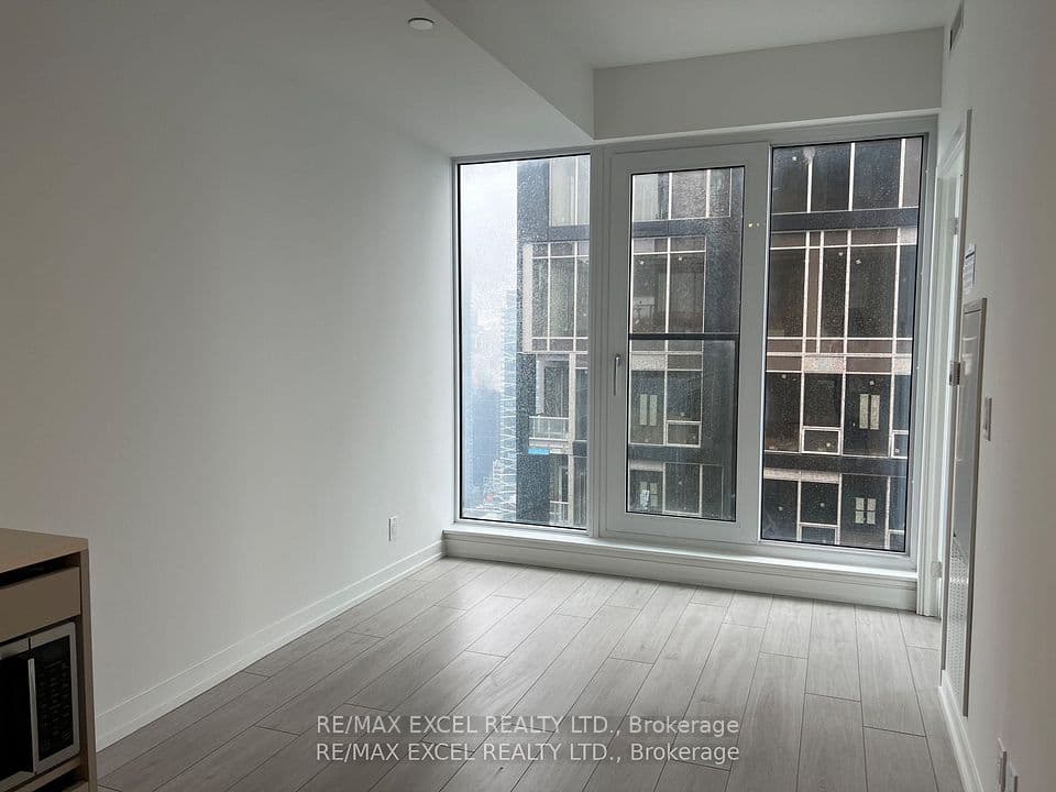 55 mercer Street 4910, Toronto, ON M5V 0W4 – photo 3