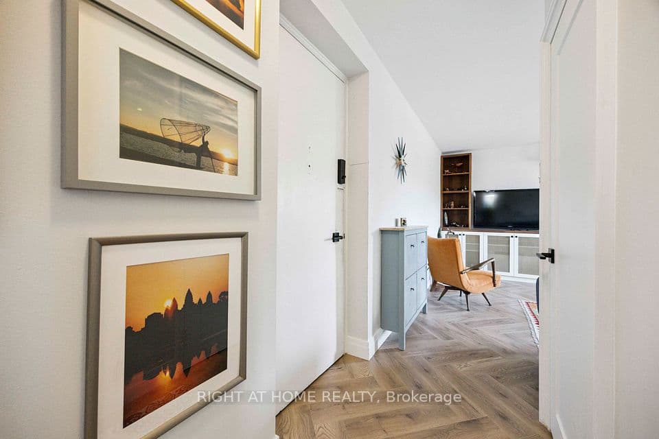 57 Neptune Drive 103, Toronto, ON M6A 1X2 – photo 2