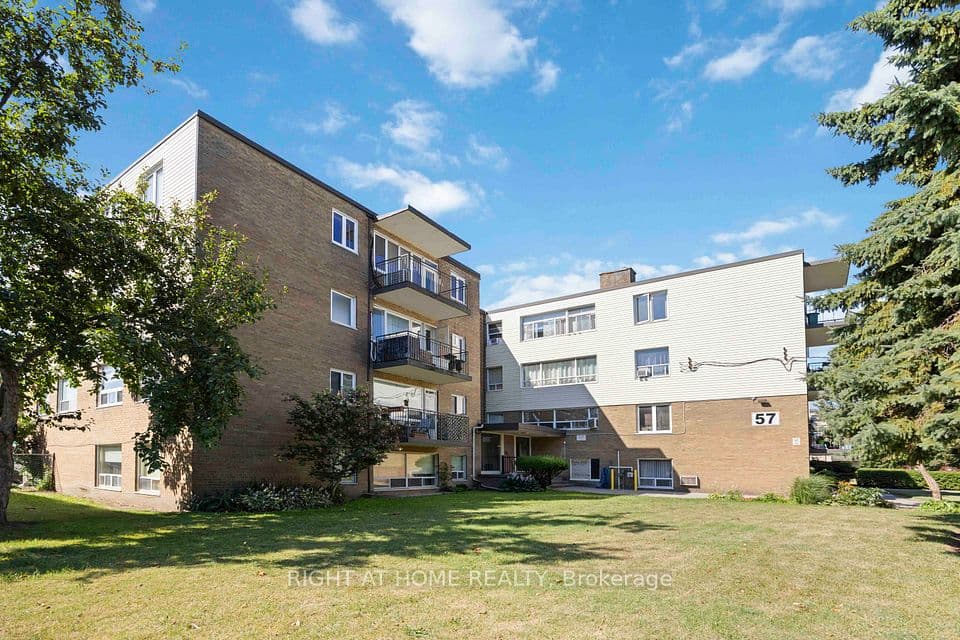 57 Neptune Drive 103, Toronto, ON M6A 1X2 – main photo