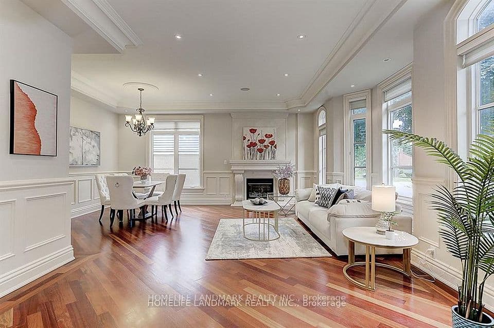 34 Moccasin Trail, Toronto, ON M3C 1Y7 – photo 3