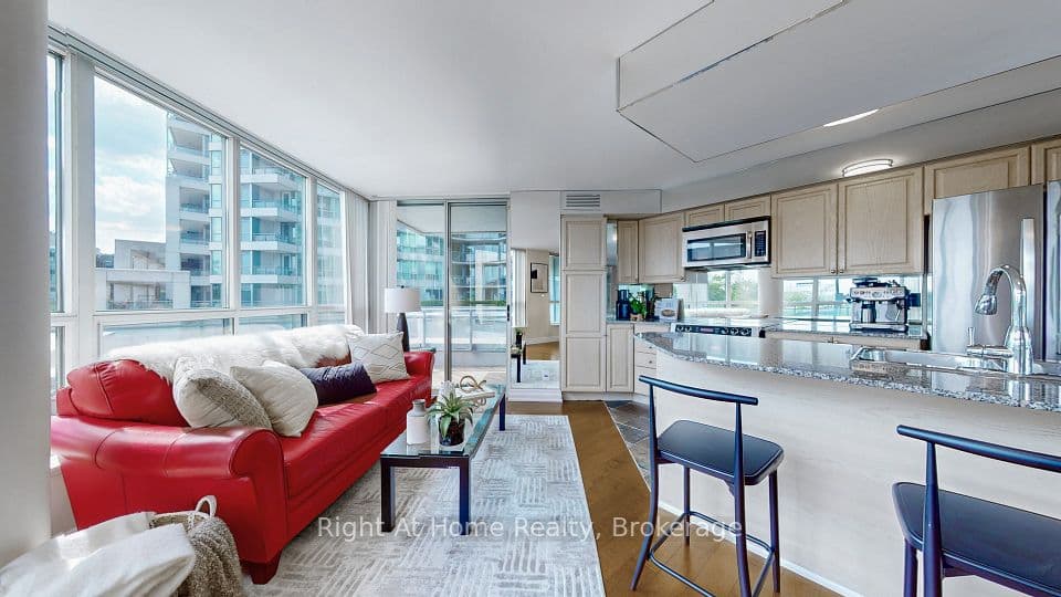 228 Queens Quay W 209, Toronto, ON M5J 2X1 – photo 2