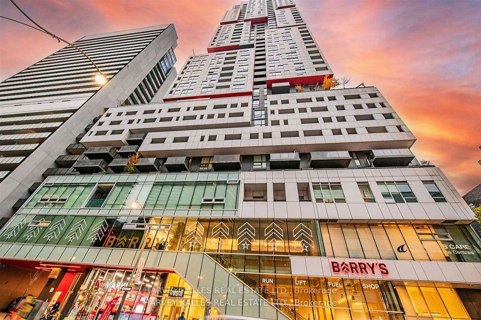 318 Richmond Street W 1508, Toronto, ON M5V 0B4 – main photo