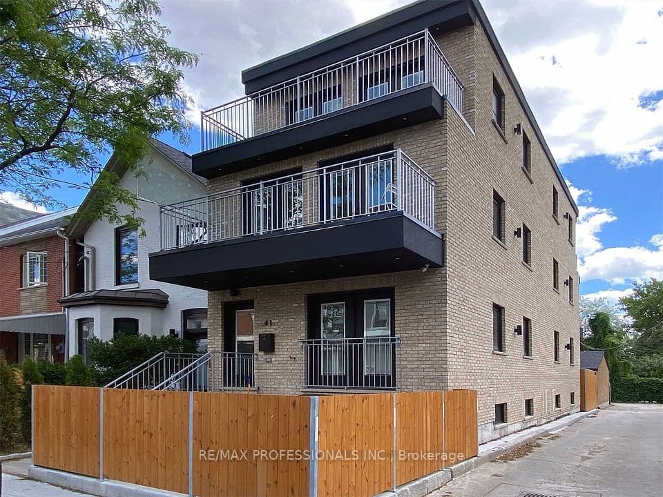 41 Rolyat Street, Toronto, ON M6J 1S5 – photo 2