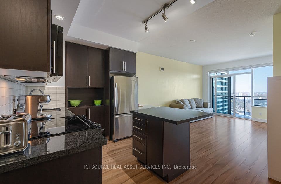 28 Linden Street 2303, Toronto, ON M4Y 0A4 – main photo