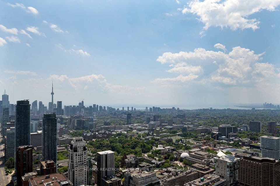 50 Yorkville Avenue 5202, Toronto, ON M4W 1L4 – main photo