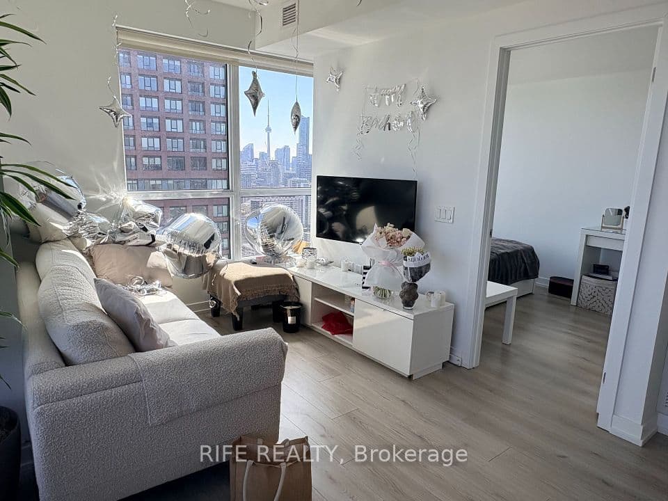 395 Bloor Street E 4010, Toronto, ON M4W 1H7 – photo 2
