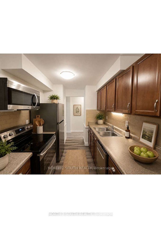 707 Eglinton Avenue W 210, Toronto, ON M5N 1C8 – photo 3