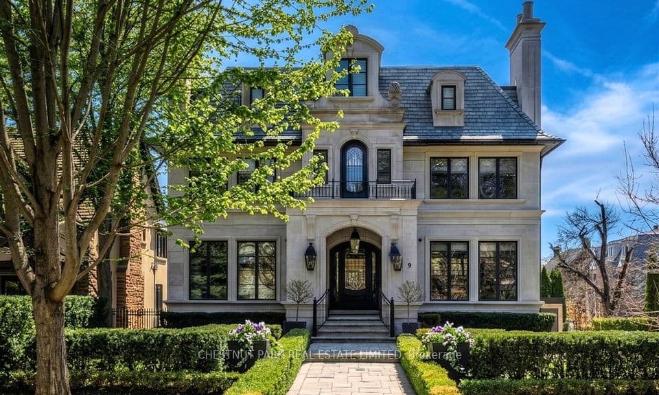 9 Dewbourne Avenue, Toronto, ON M5P 1Z1 – main photo