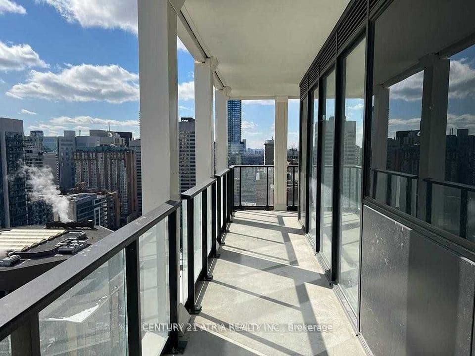 20 Edward Street 2310, Toronto, ON M5G 1C9 – photo 3