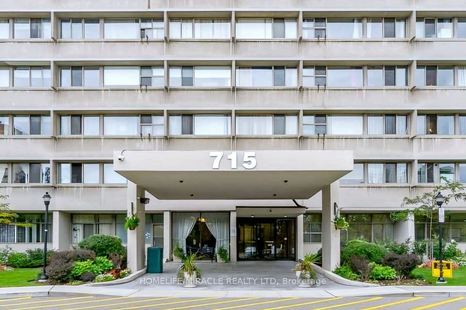 715 Don Mills Road 201, Toronto, ON M3C 1S5 – main photo