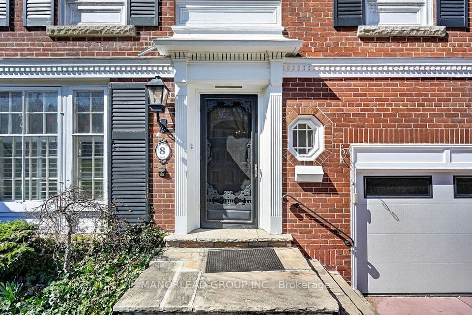8 Killarney Road, Toronto, ON M5P 1L8 – photo 3