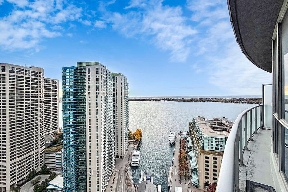 8 York Street 2905, Toronto, ON M5J 2Y2 – main photo