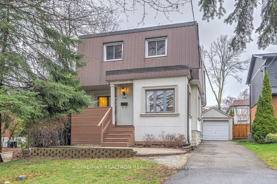 188 Maplehurst Avenue, Toronto, ON M2N 3C2 – main photo