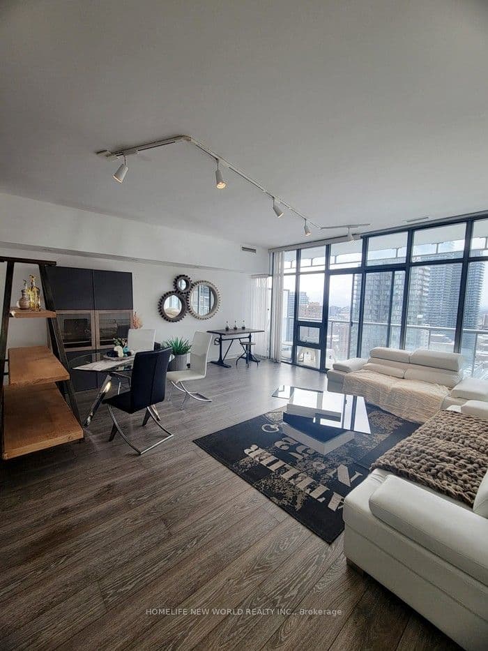 33 Charles Street E 2706, Toronto, ON M4Y 0A2 – photo 3