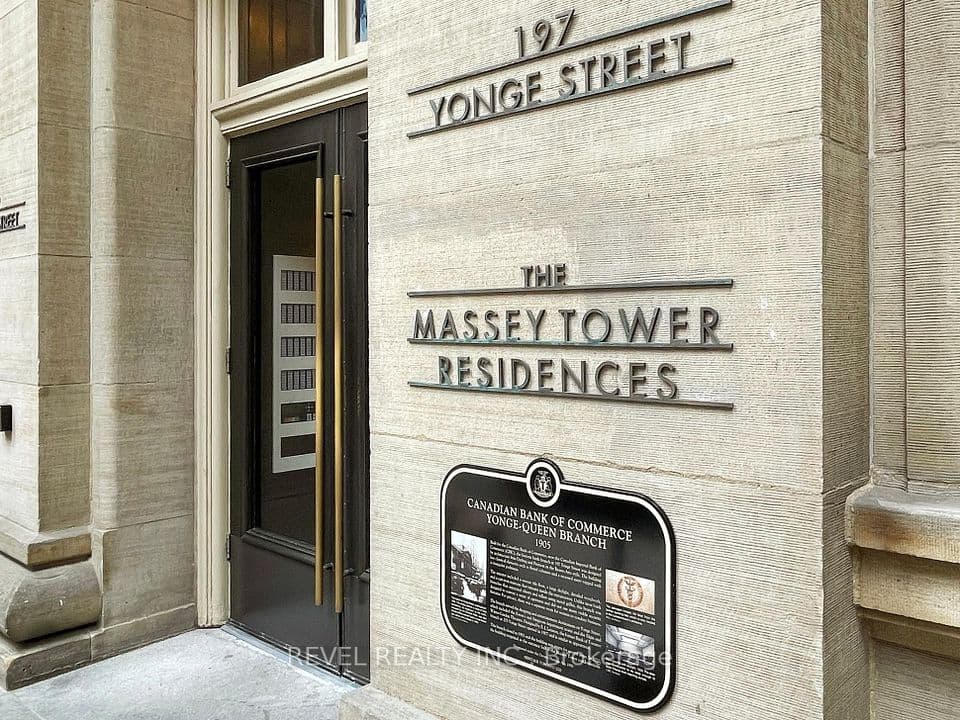 197 Yonge Street 2412, Toronto, ON M5B 1M4 – photo 2
