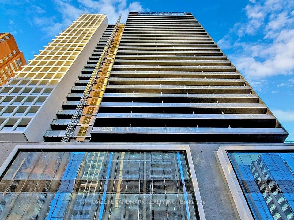 20 Edward Street 1419, Toronto, ON M5G 1C9 – photo 2