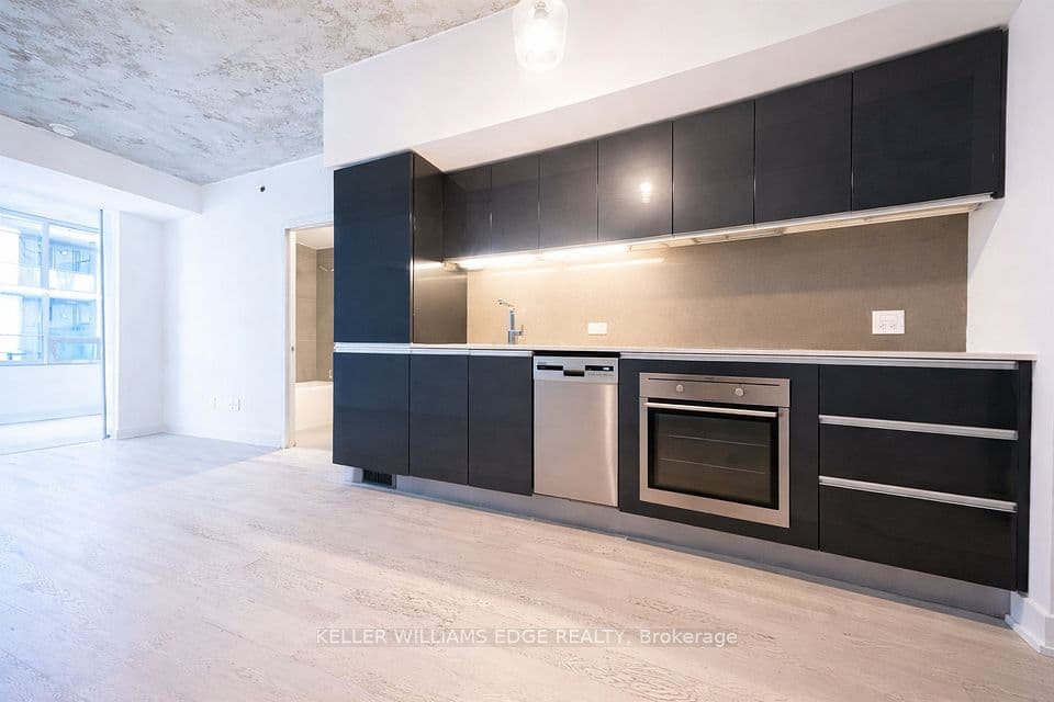 20 Gladstone Avenue 302, Toronto, ON M6J 3K6 – photo 2