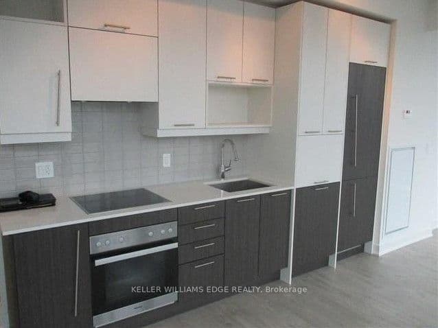 30 Nelson Street 2009, Toronto, ON M5V 0H4 – photo 3