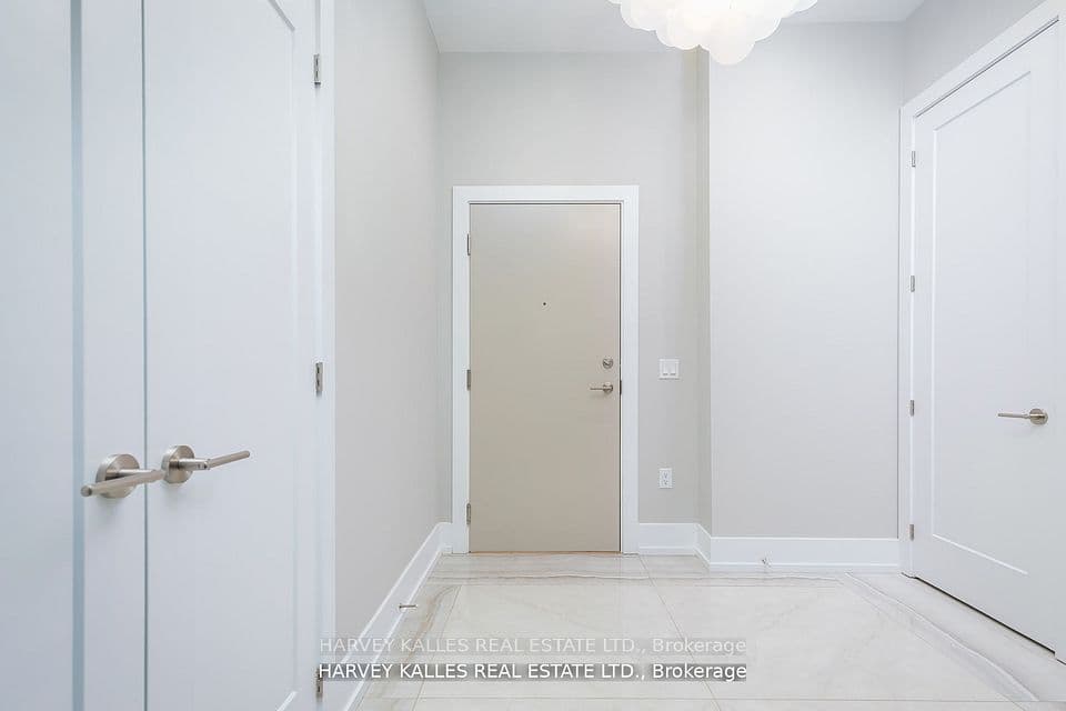 99 John Street 4802, Toronto, ON M5V 0S6 – photo 3
