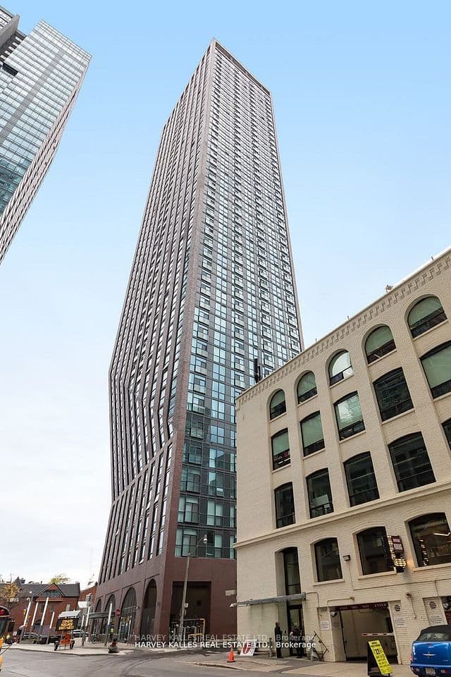 99 John Street 4802, Toronto, ON M5V 0S6 – photo 2