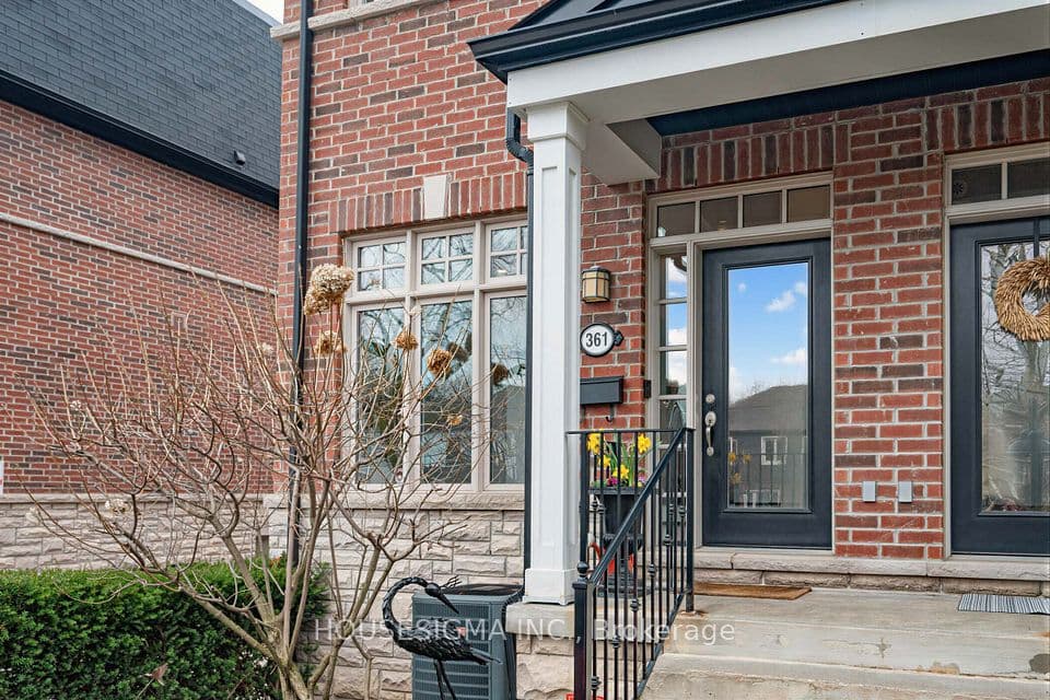 361 Roehampton Avenue, Toronto, ON M4P 1S3 – photo 2