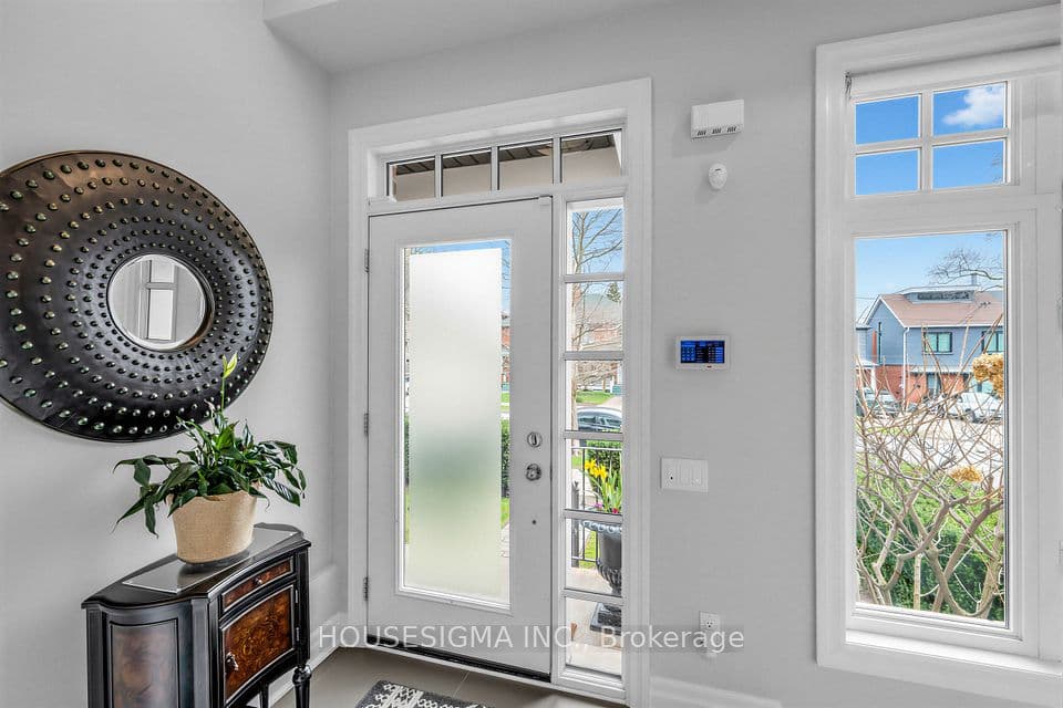 361 Roehampton Avenue, Toronto, ON M4P 1S3 – photo 3