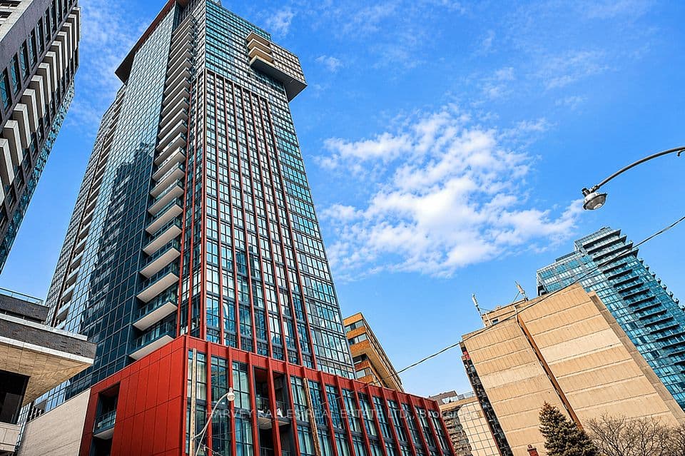 32 Davenport Road 2603, Toronto, ON M5R 1H3 – photo 3