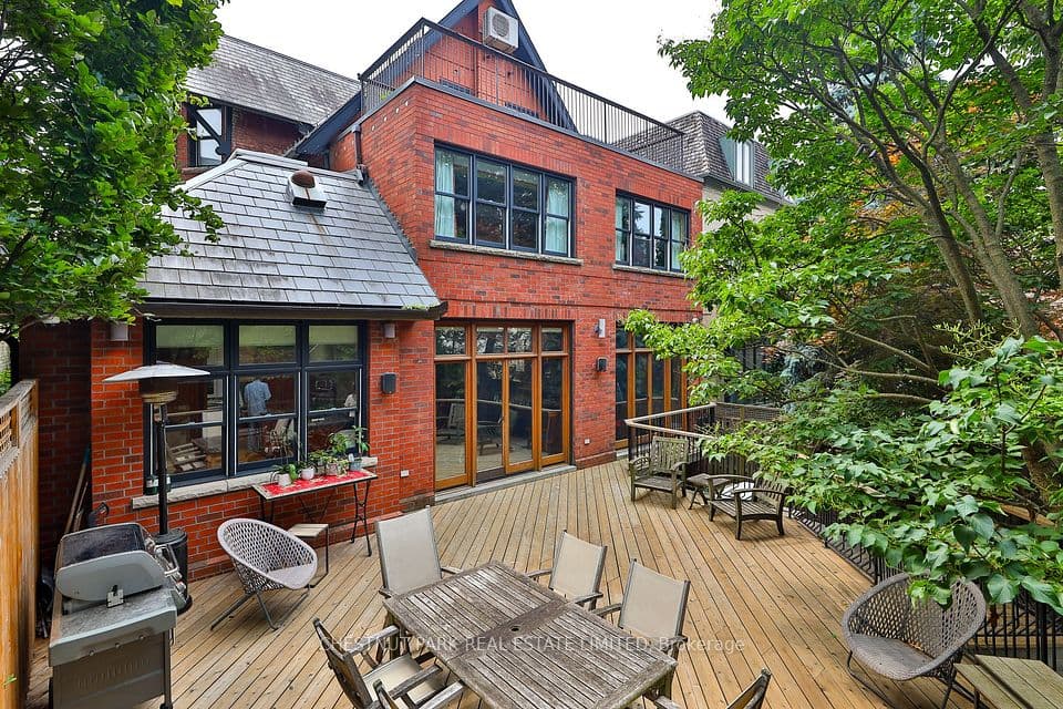 46 Lowther Avenue, Toronto, ON M5R 1C6 – main photo