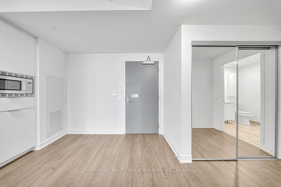 50 O'Neill Road 504, Toronto, ON M3C 0R1 – photo 3