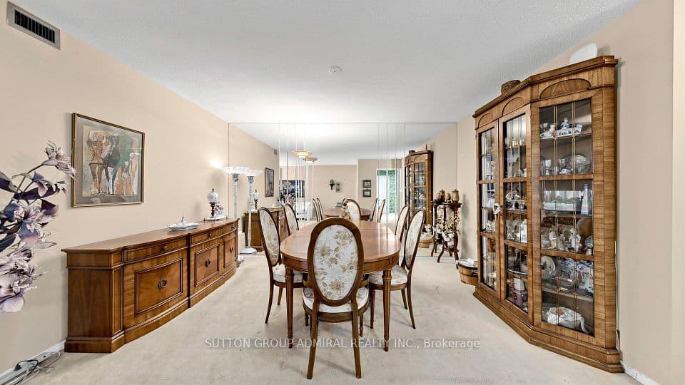 30 Greenfield Avenue 610, Toronto, ON M2N 6N3 – photo 2