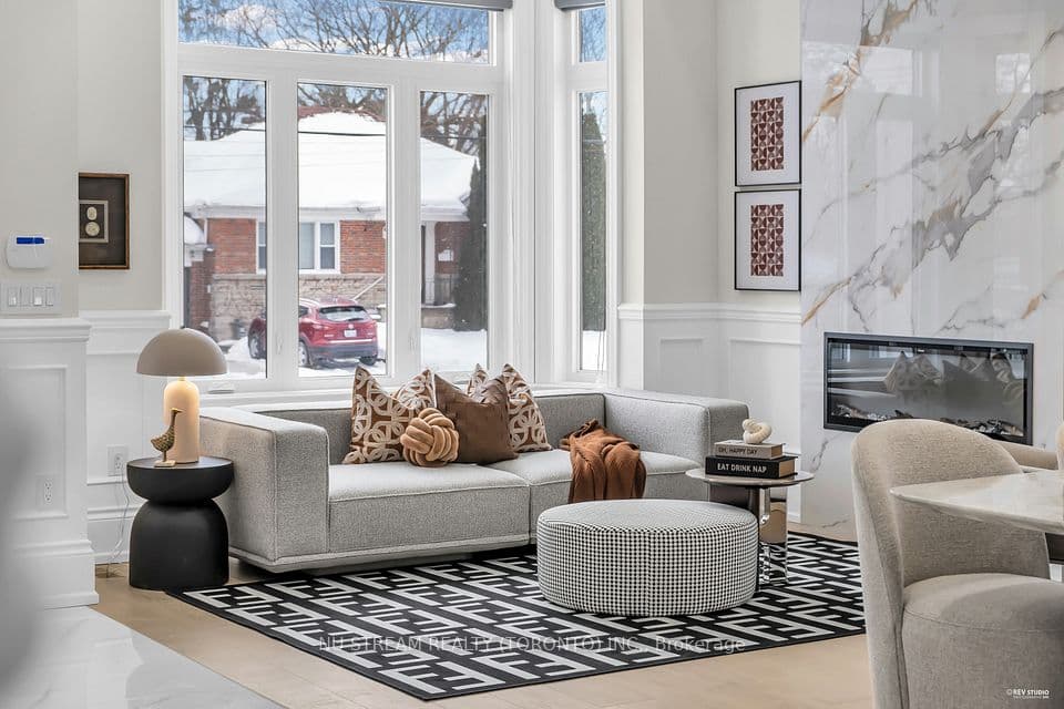 108 Abitibi Avenue, Toronto, ON M2M 2V6 – photo 2
