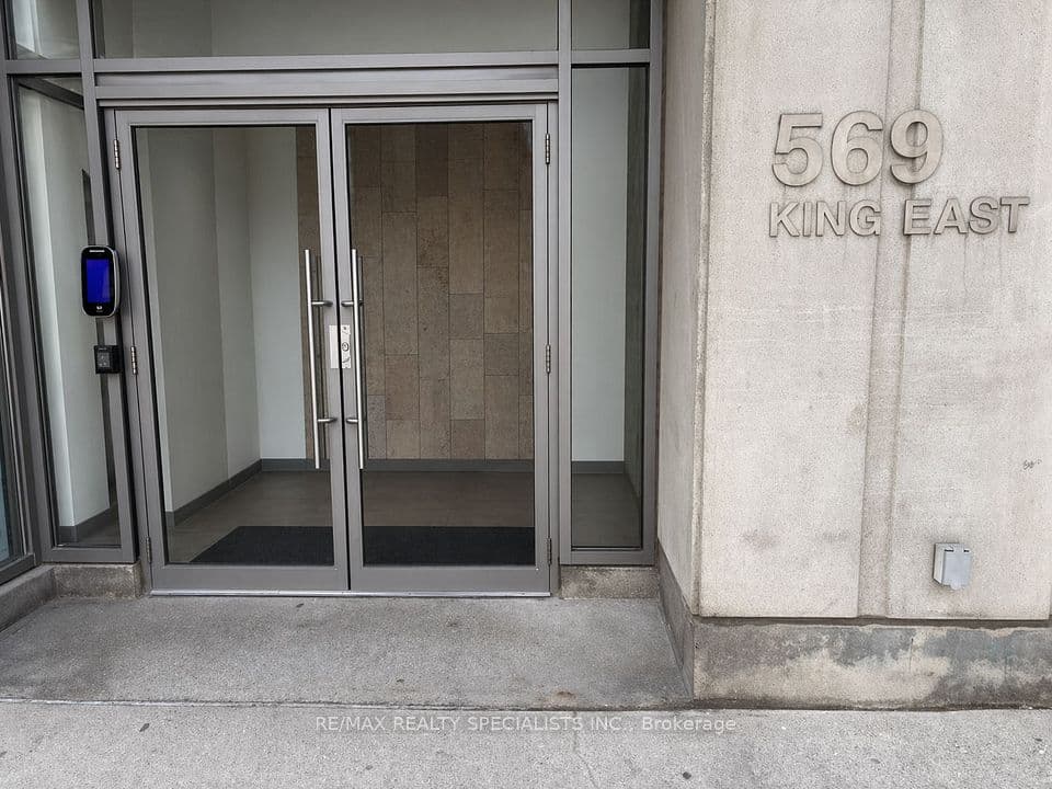 569 King Street E 301, Toronto, ON M5A 1M5 – main photo