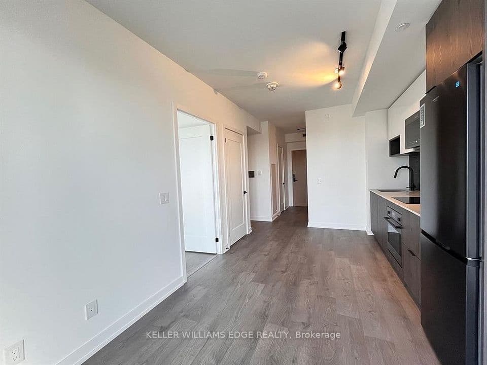 5 Defries Street 3010, Toronto, ON M5A 3R4 – photo 3