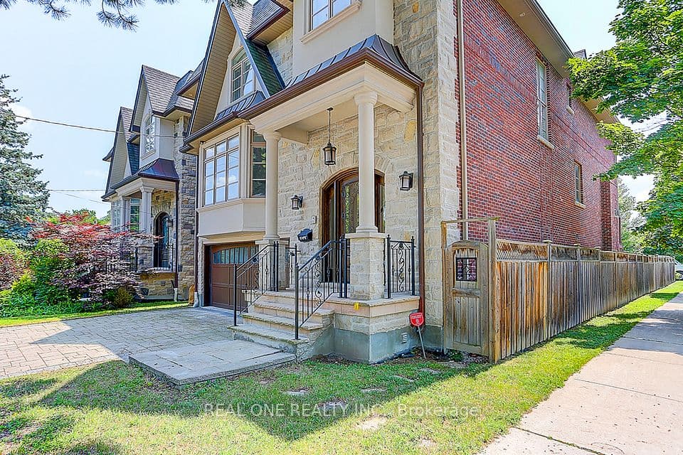 297 Churchill Avenue, Toronto, ON M2R 1E5 – photo 3