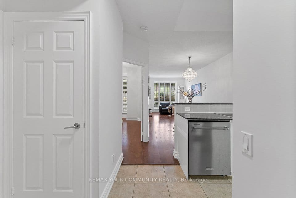 451 Rosewell Avenue S 105, Toronto, ON M4R 2H8 – photo 2