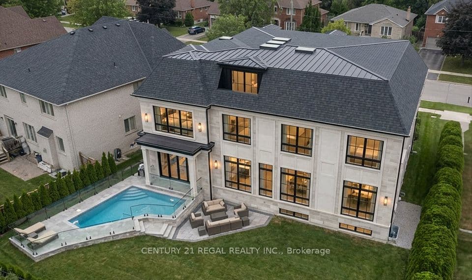 11 Montressor Drive, Toronto, ON M2P 1Y9 – photo 2