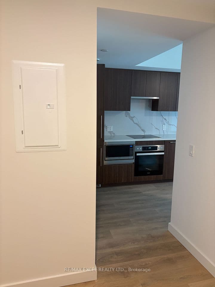 3 Concord Cityplace Way 627, Toronto, ON M5V 0X4 – photo 2