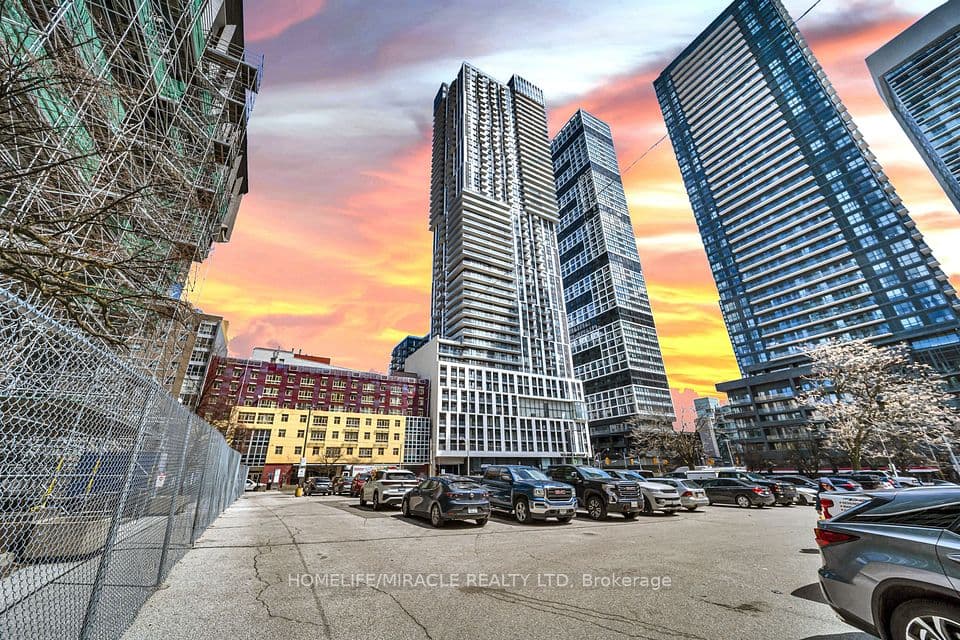 251 Jarvis Street 3512, Toronto, ON M5B 0C3 – photo 3