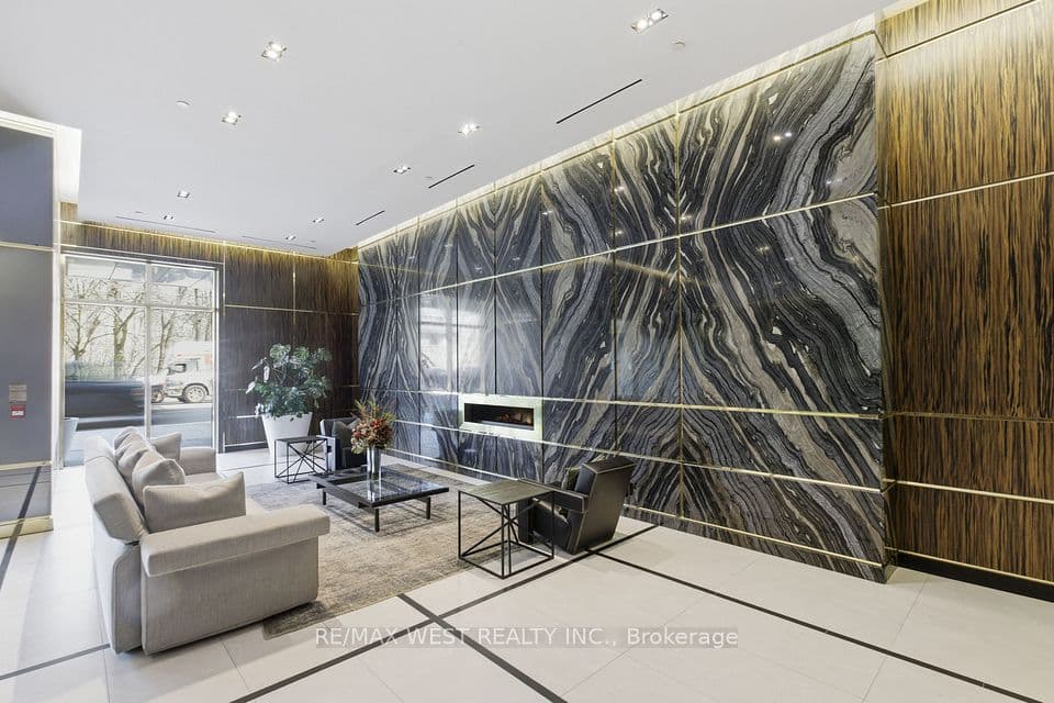 3018 Yonge Street 617, Toronto, ON M4N 2K8 – photo 3