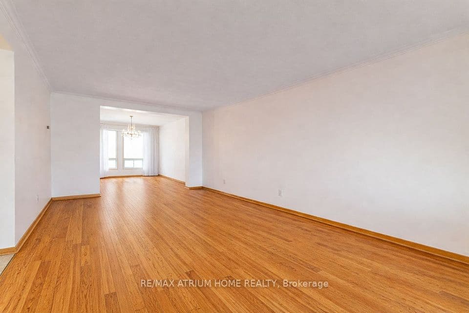 522 Cummer Avenue, Toronto, ON M2K 2L9 – photo 2